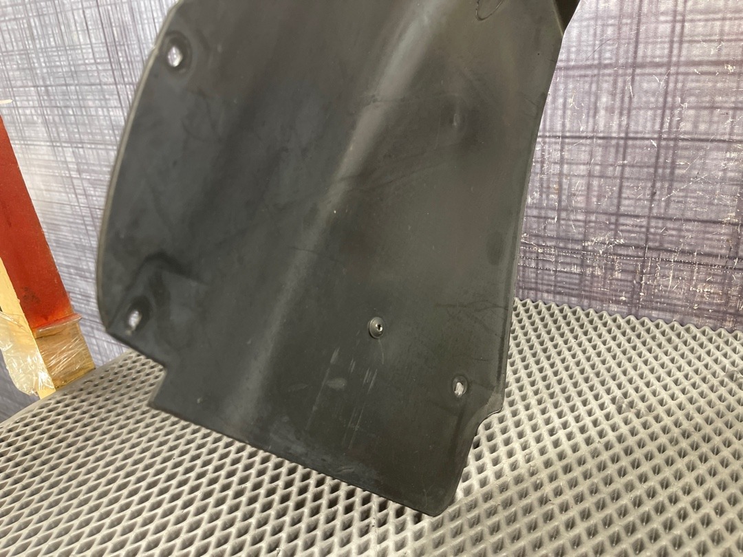 Подкрылок, 2262 рублей, Красноярск