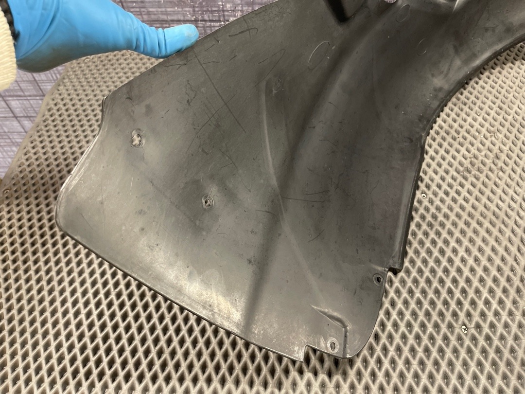 Подкрылок, 2262 рублей, Красноярск