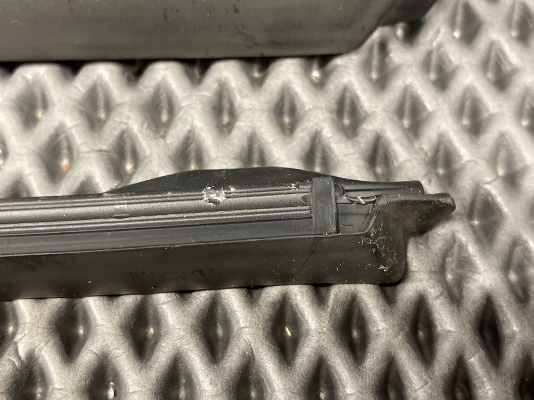 Молдинг лобового стекла, 1008 рублей, Красноярск