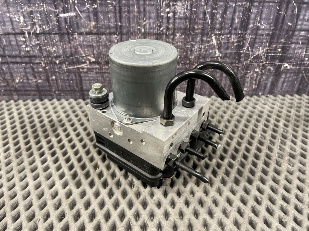 Блок ABS, 4224 рублей, Красноярск