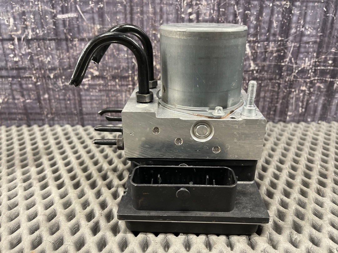 Блок ABS, 4224 рублей, Красноярск