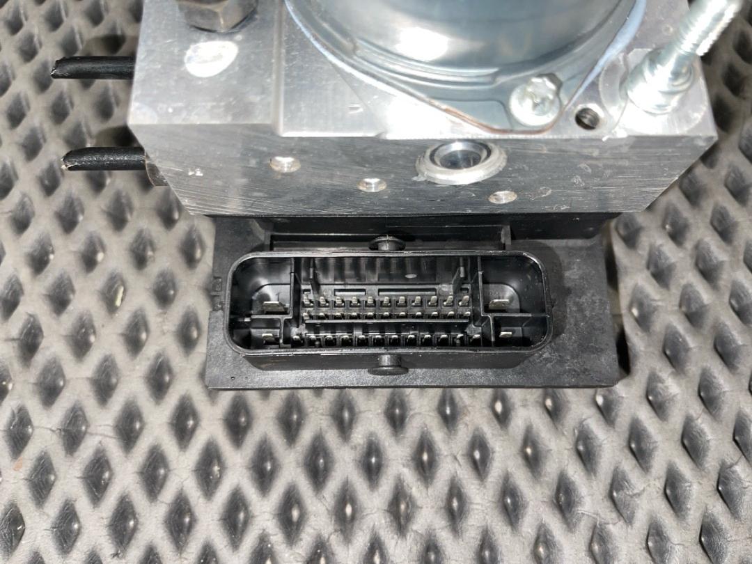 Блок ABS, 4224 рублей, Красноярск