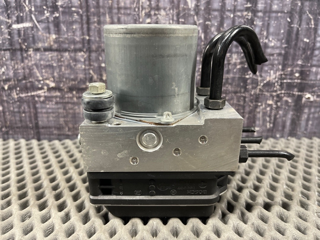 Блок ABS, 4224 рублей, Красноярск