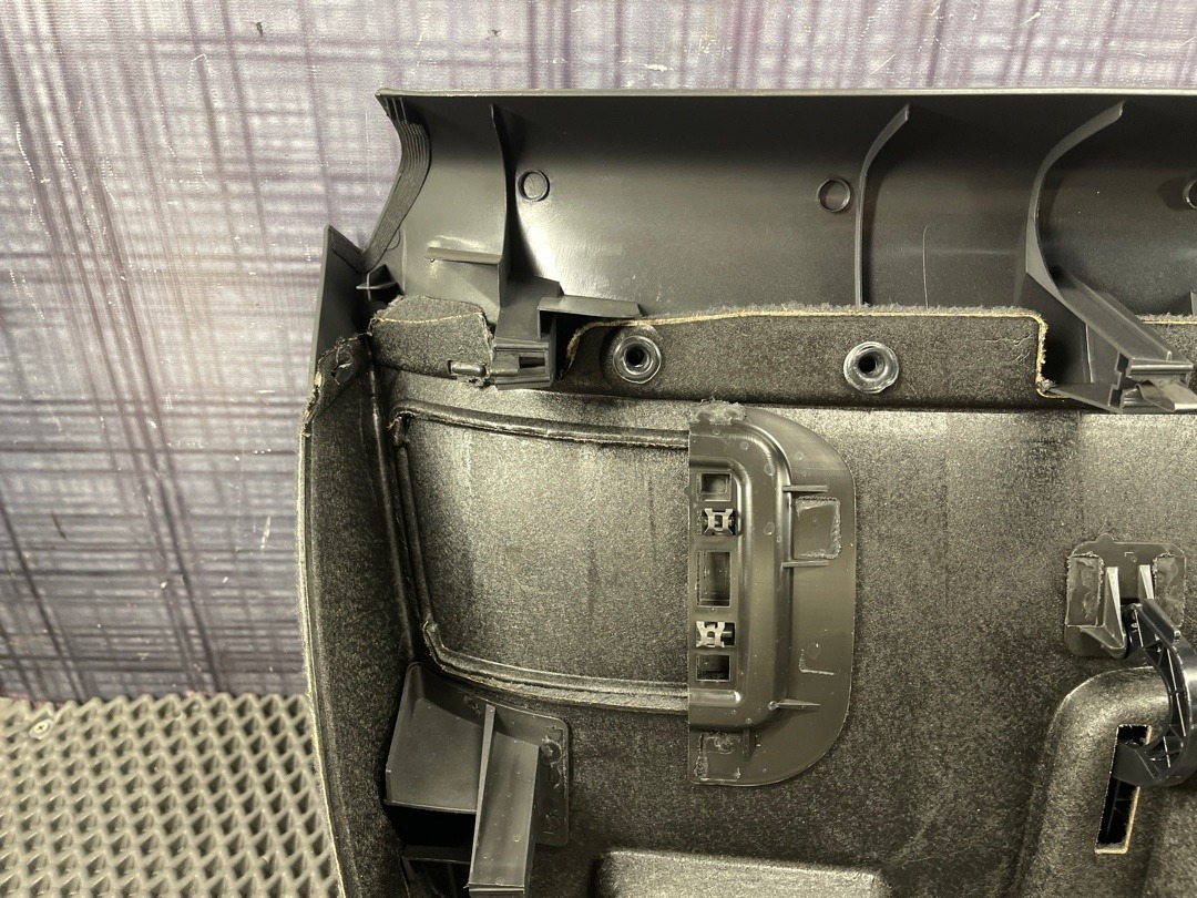 Обшивка крышки багажника, 1368 рублей, Красноярск