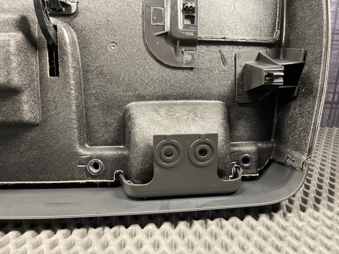 Обшивка крышки багажника, 1368 рублей, Красноярск