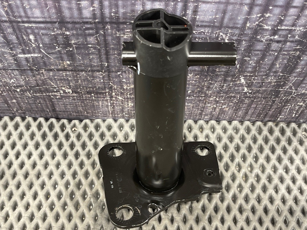 Кронштейн усилителя бампера, 978 рублей, Красноярск