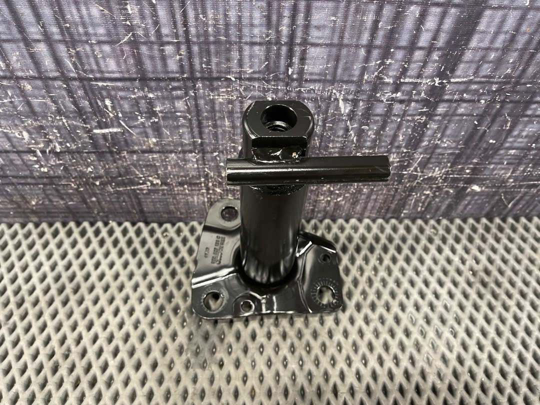 Кронштейн усилителя бампера, 978 рублей, Красноярск