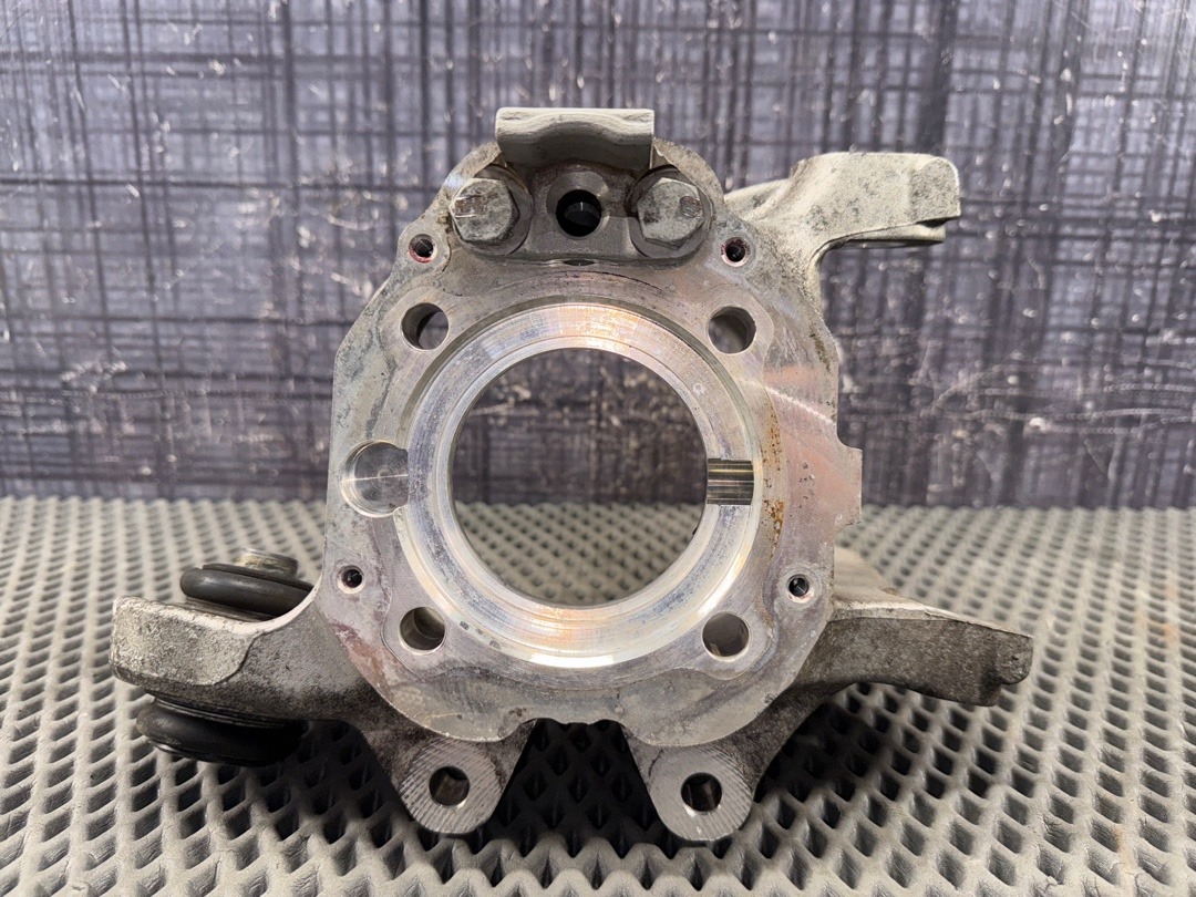 Поворотный кулак, 2512 рублей, Красноярск