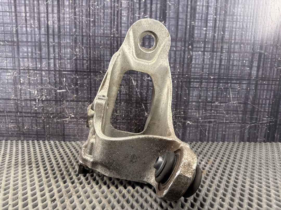 Поворотный кулак, 2512 рублей, Красноярск