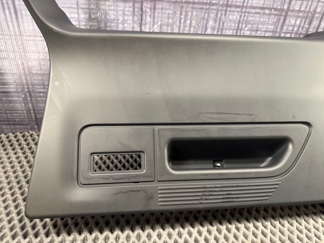 Обшивка крышки багажника, 1870 рублей, Красноярск