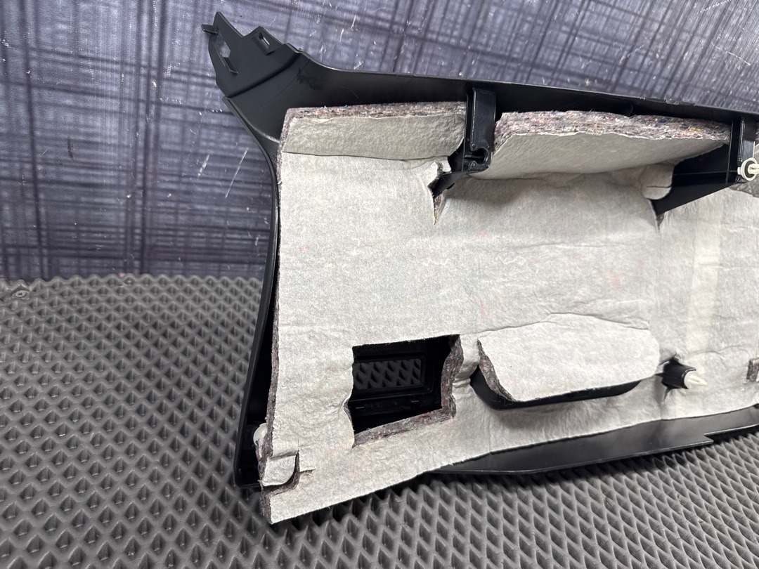 Обшивка крышки багажника, 1870 рублей, Красноярск