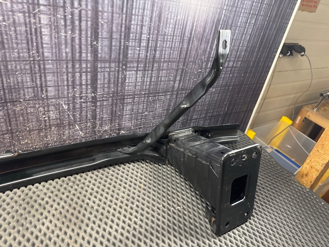 Усилитель бампера, 4820 рублей, Красноярск