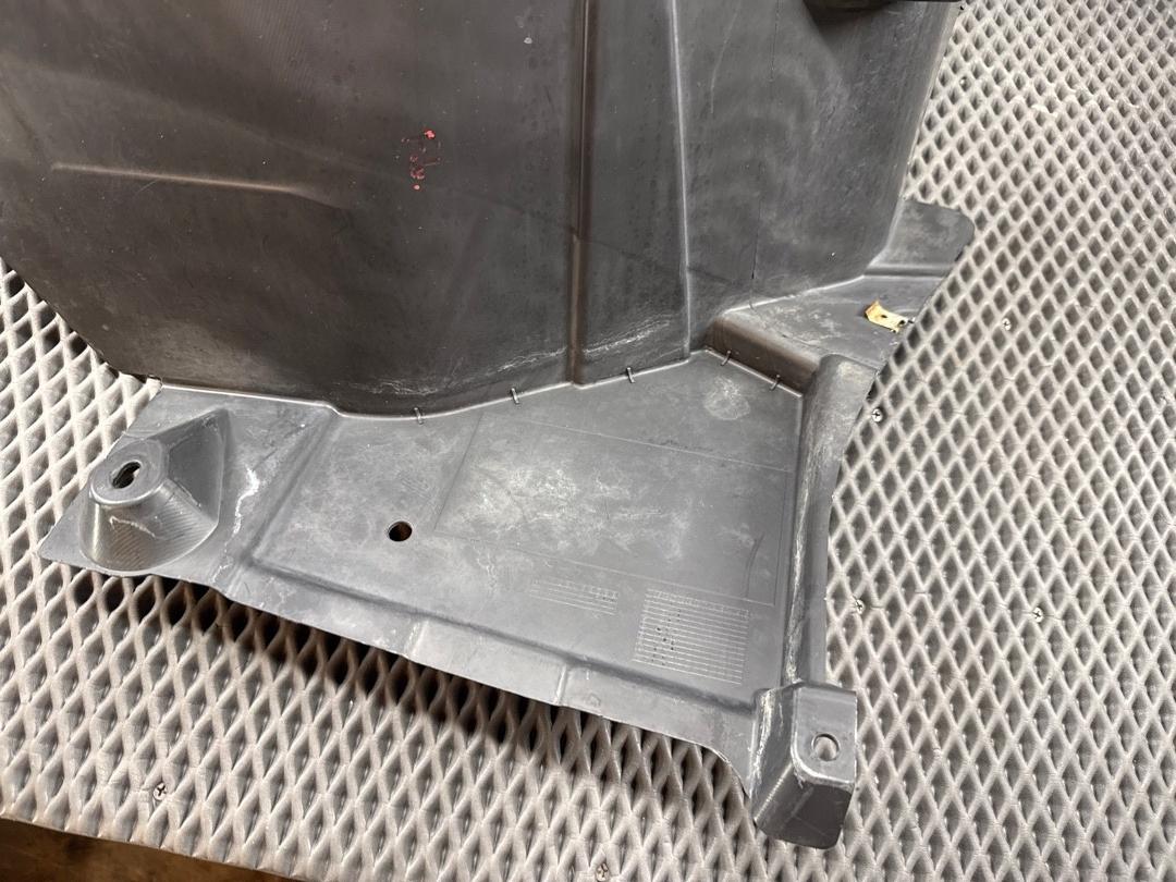 Подкрылок, 1720 рублей, Красноярск