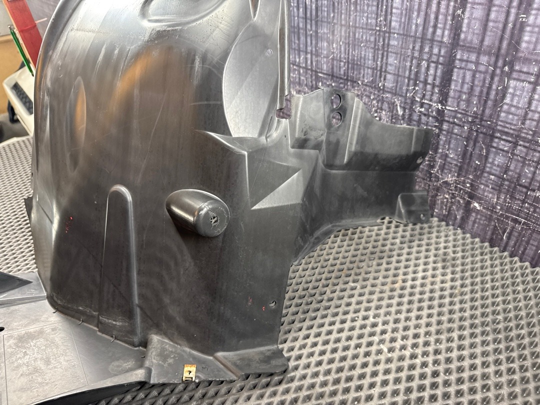 Подкрылок, 1720 рублей, Красноярск