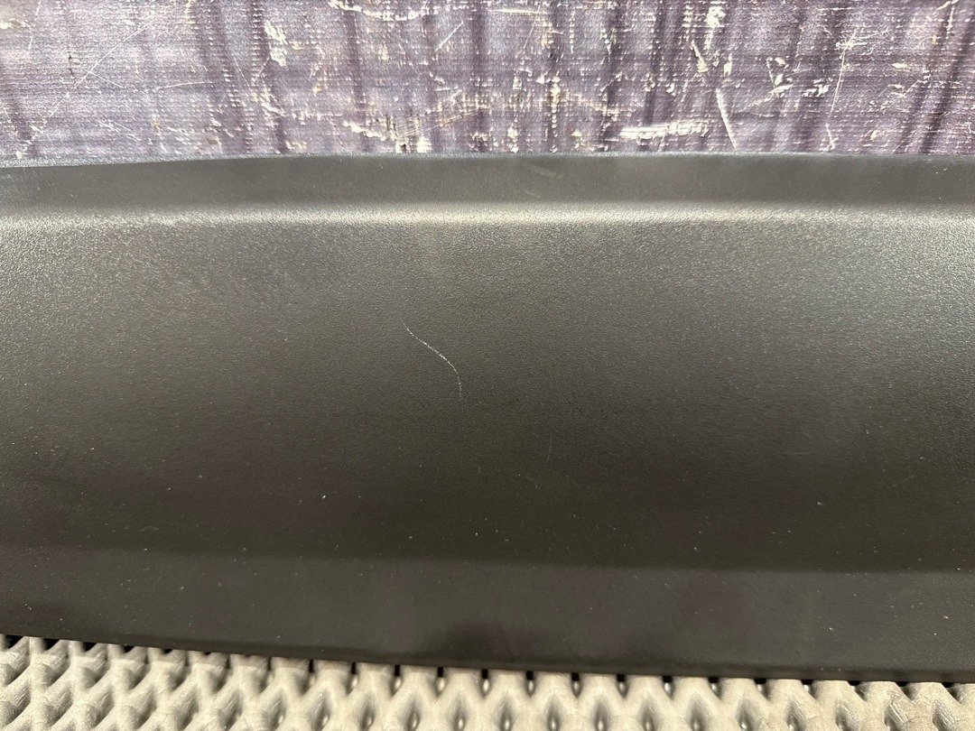 Пластик крышки багажника, 840 рублей, Красноярск