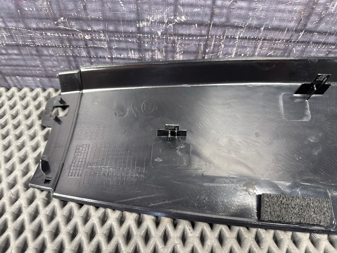 Пластик крышки багажника, 840 рублей, Красноярск