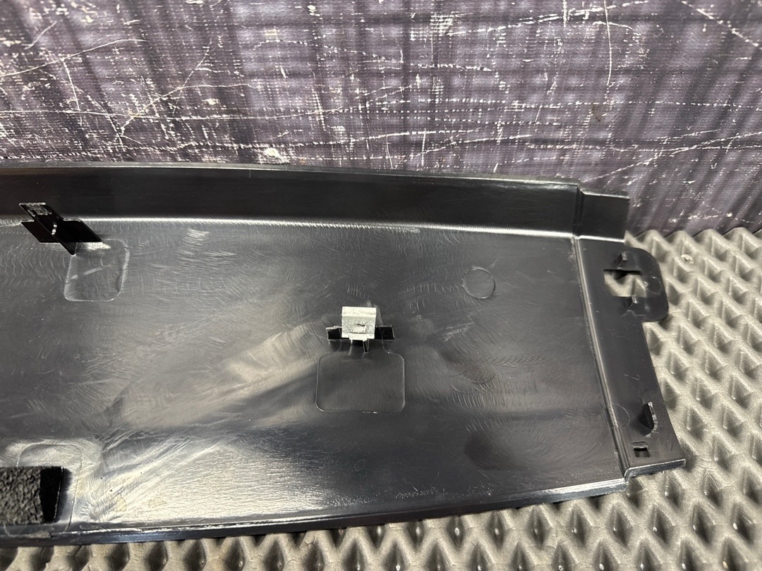 Пластик крышки багажника, 840 рублей, Красноярск