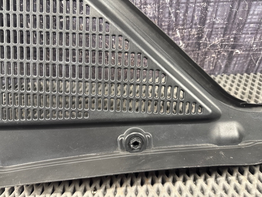 Решетка под лобовое стекло, 1050 рублей, Красноярск