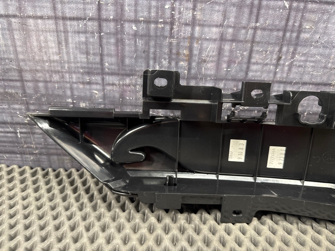 Пластик багажника, 1080 рублей, Красноярск