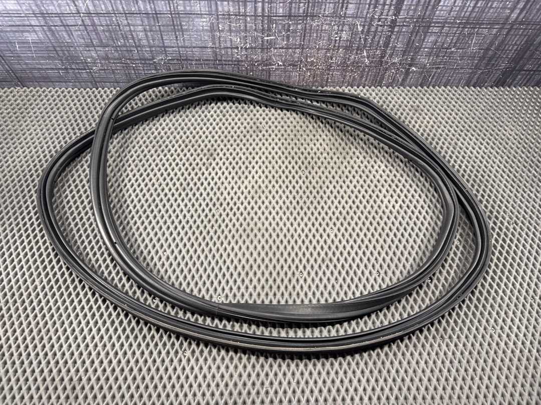 Уплотнитель крышки багажника, 1730 рублей, Красноярск