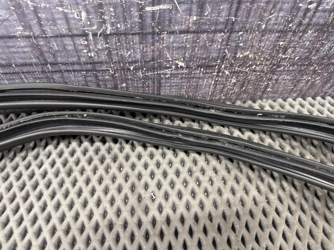 Уплотнитель крышки багажника, 1730 рублей, Красноярск