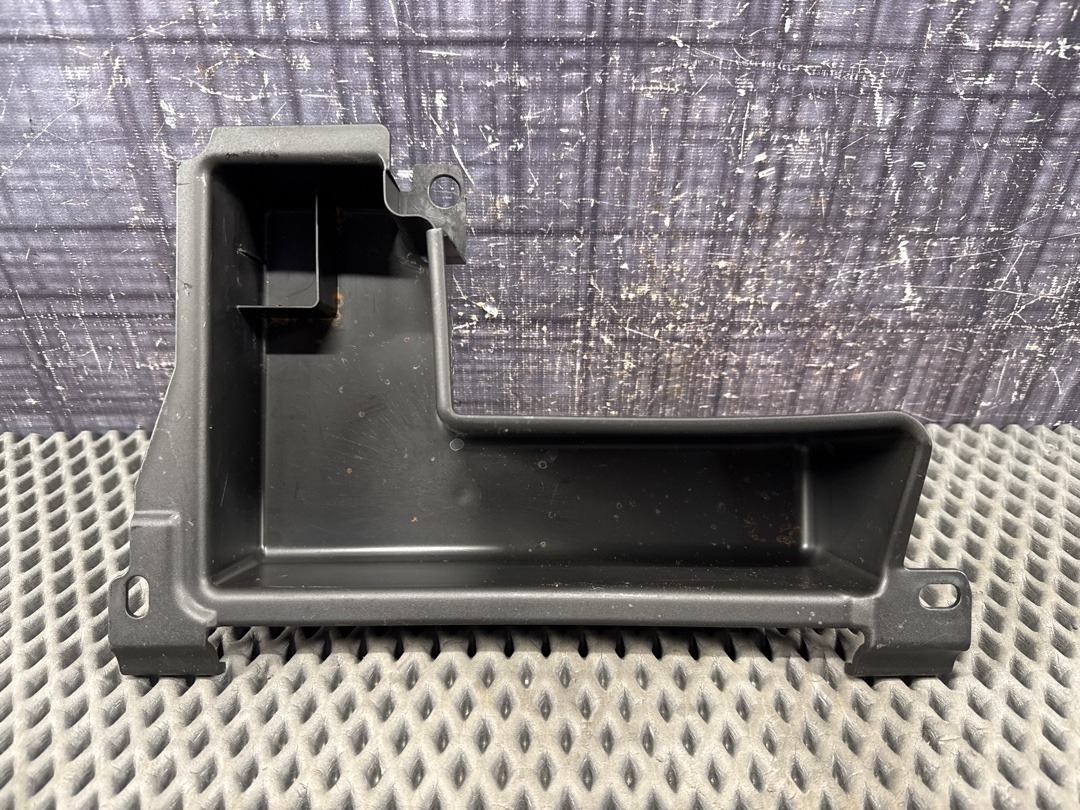 Пластик багажника, 630 рублей, Красноярск