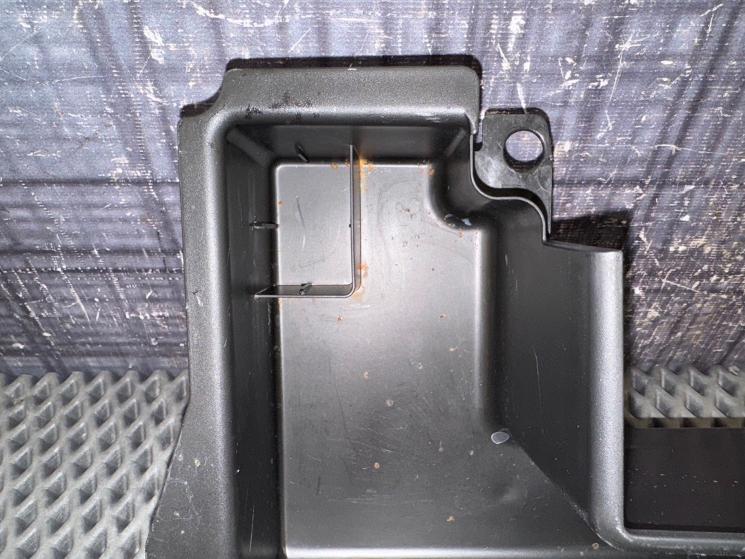 Пластик багажника, 630 рублей, Красноярск