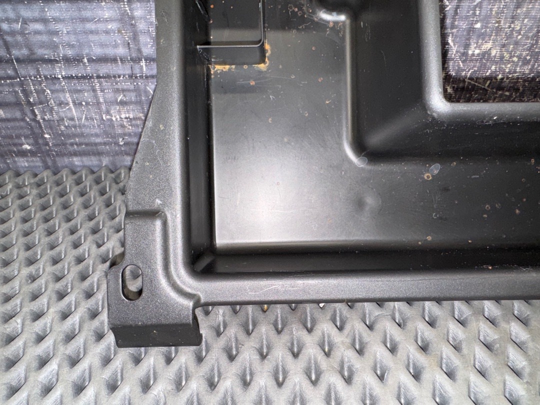 Пластик багажника, 630 рублей, Красноярск