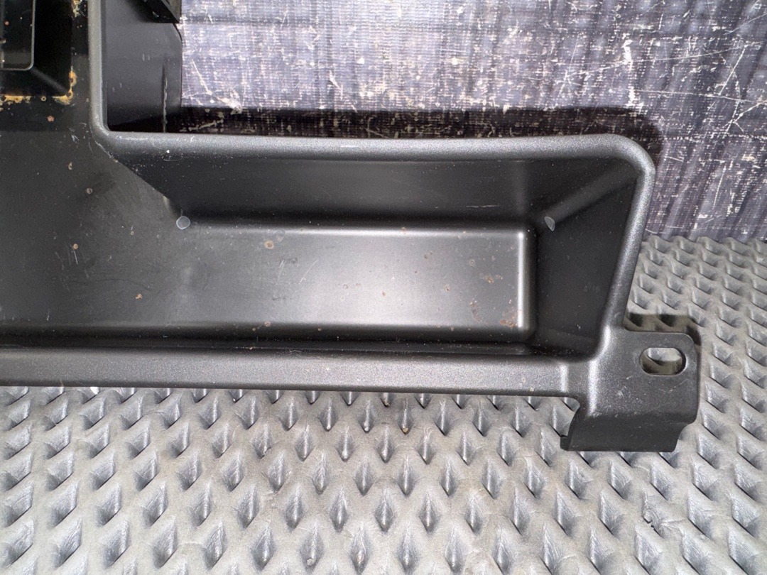 Пластик багажника, 630 рублей, Красноярск