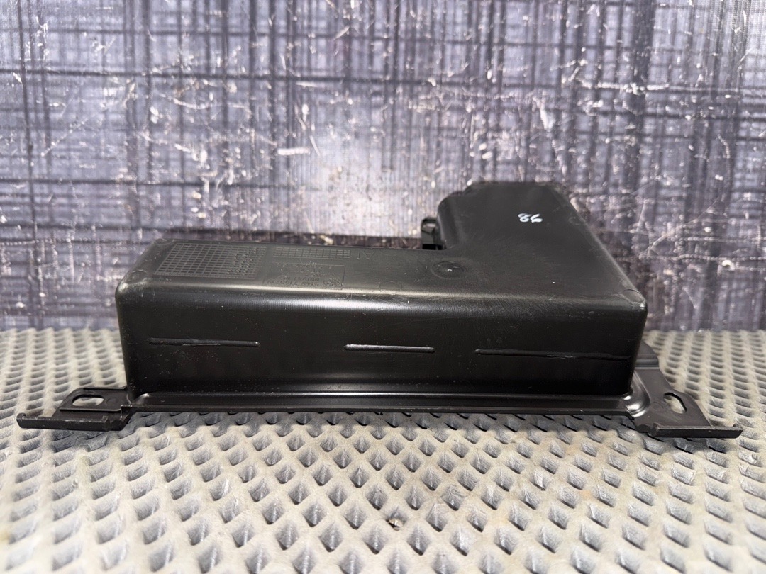 Пластик багажника, 630 рублей, Красноярск