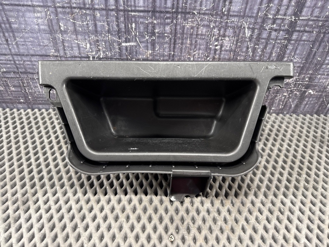 Пластик багажника, 840 рублей, Красноярск