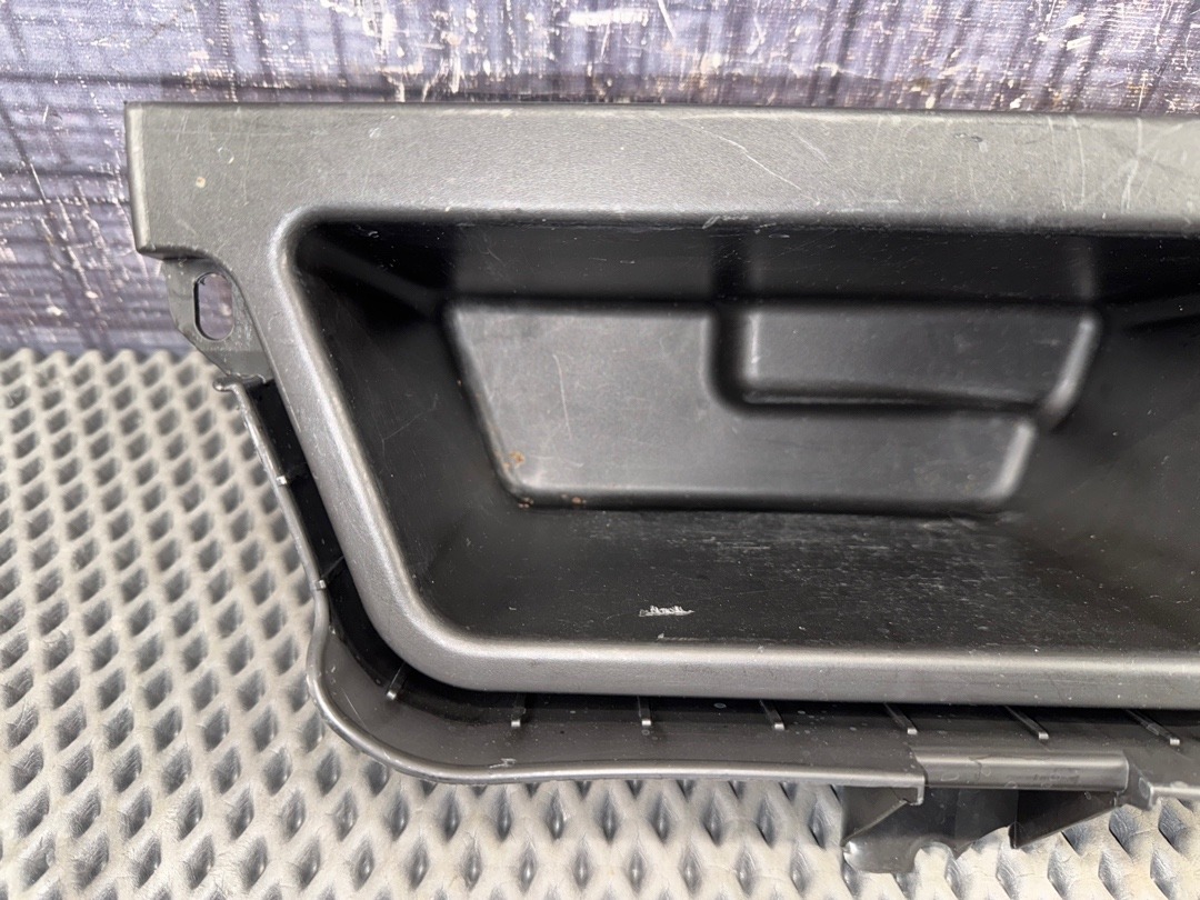 Пластик багажника, 840 рублей, Красноярск