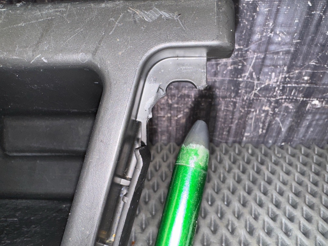 Пластик багажника, 840 рублей, Красноярск