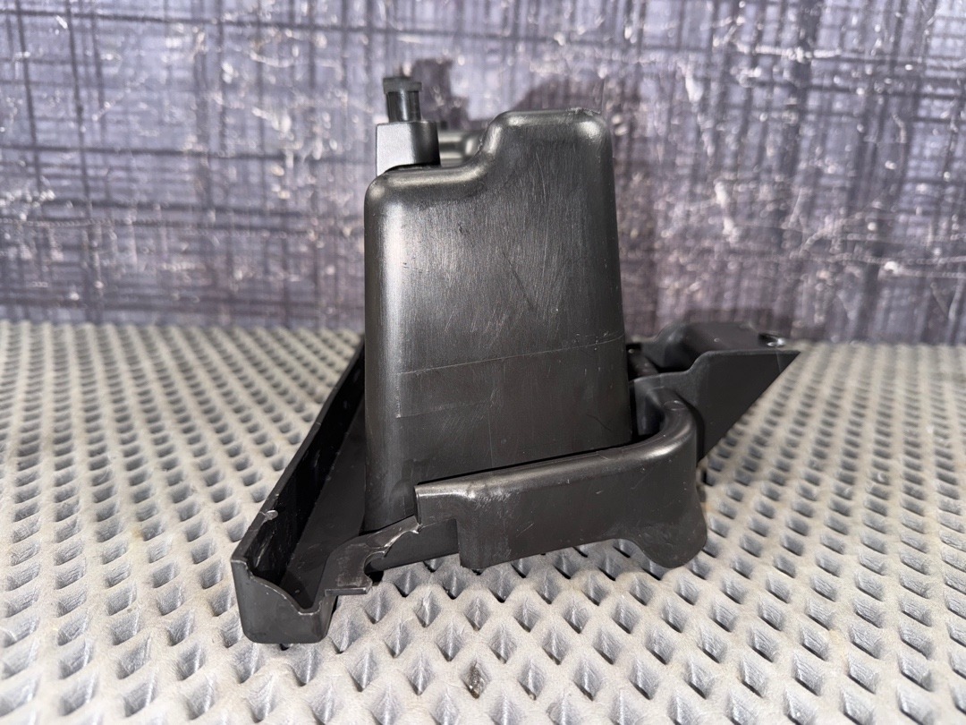 Пластик багажника, 840 рублей, Красноярск