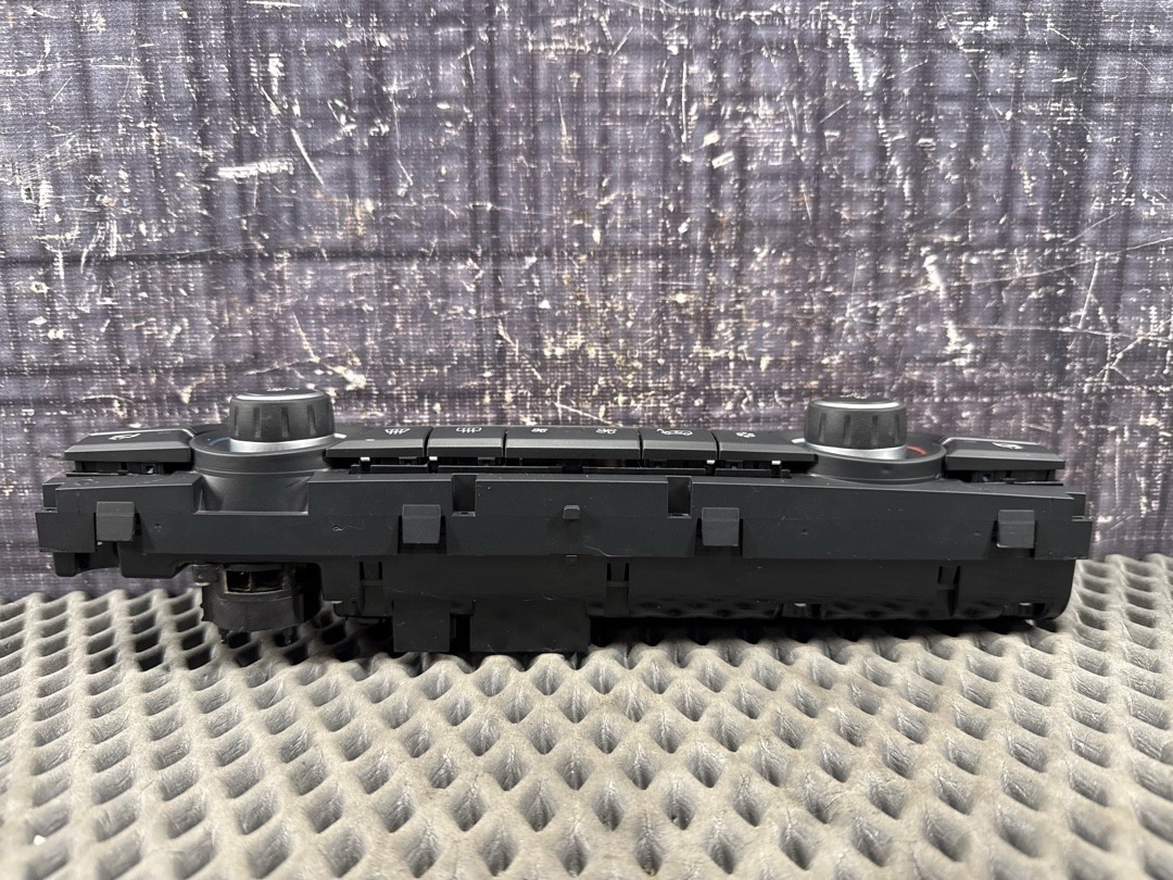 Блок управления климат-контролем, 4660 рублей, Красноярск