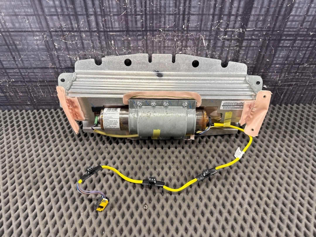 Подушка безопасности, 2280 рублей, Красноярск