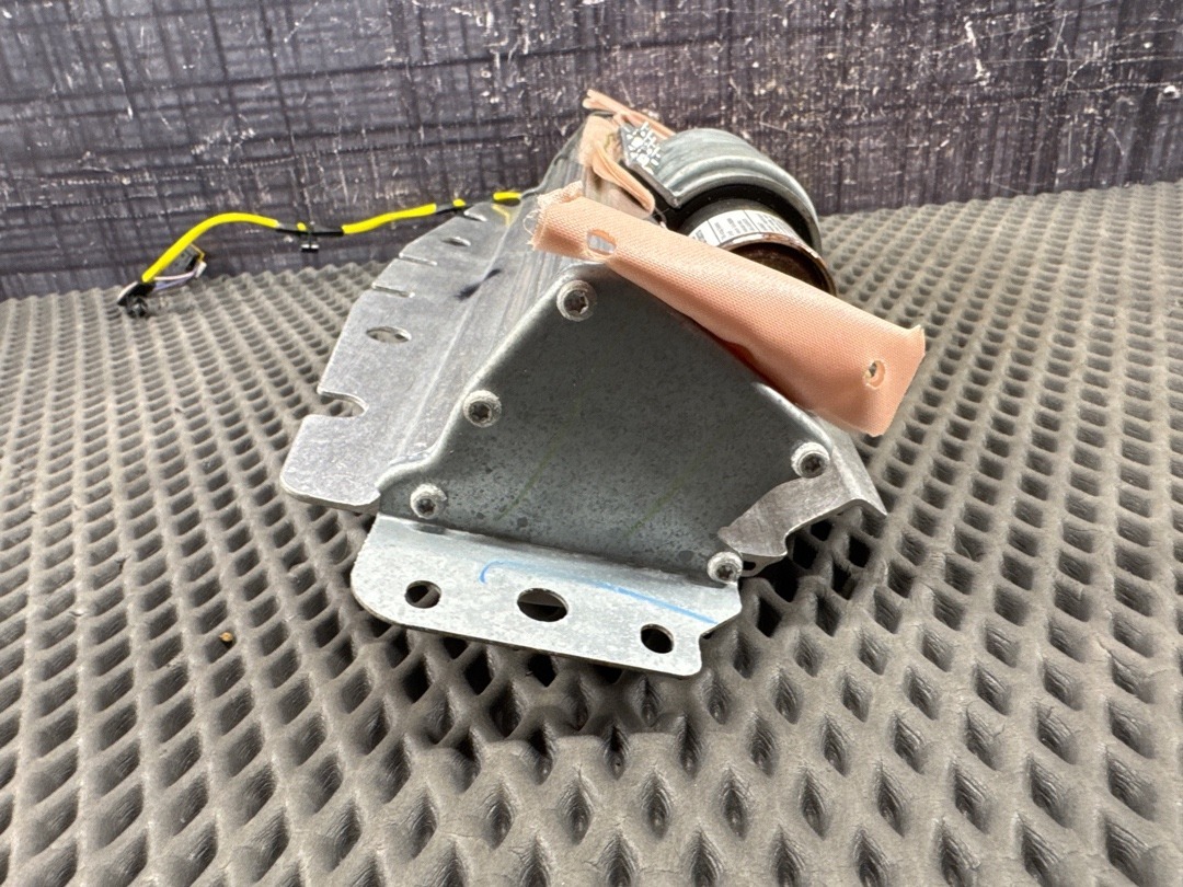 Подушка безопасности, 2280 рублей, Красноярск