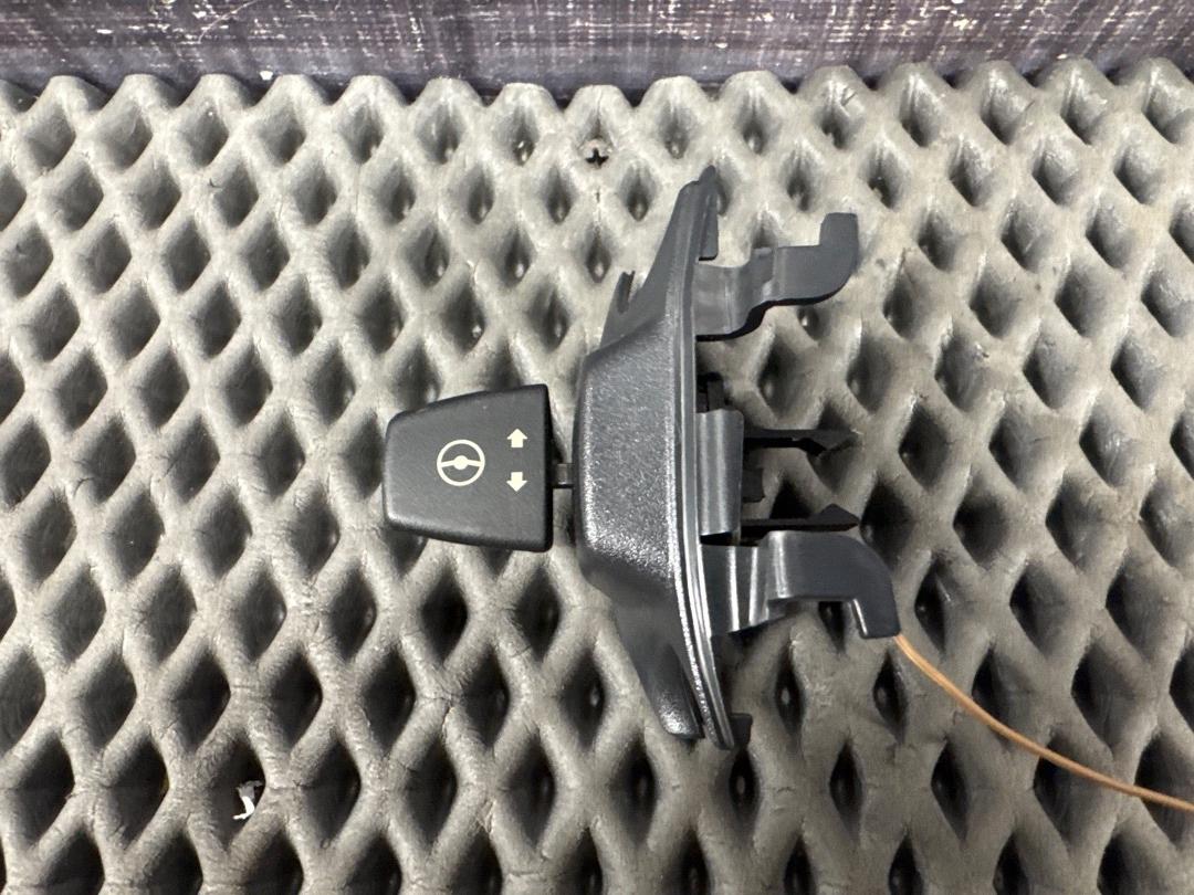 Подрулевой переключатель, 650 рублей, Красноярск