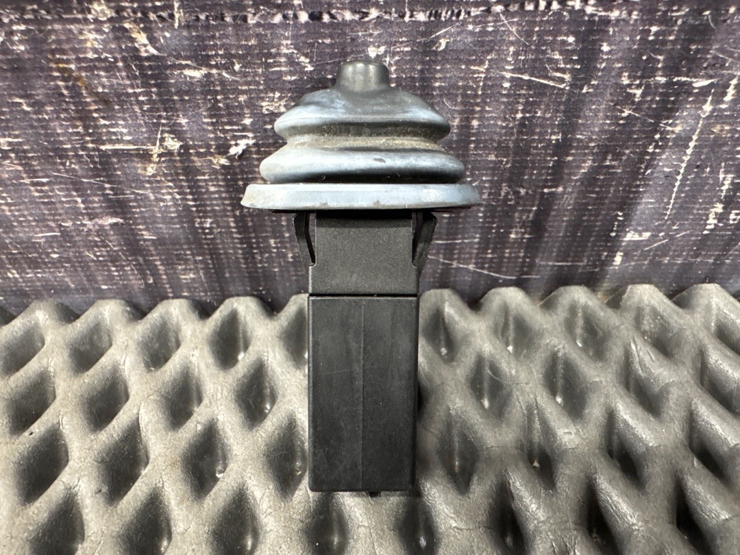 Кнопка лючка бензобака, 1080 рублей, Красноярск