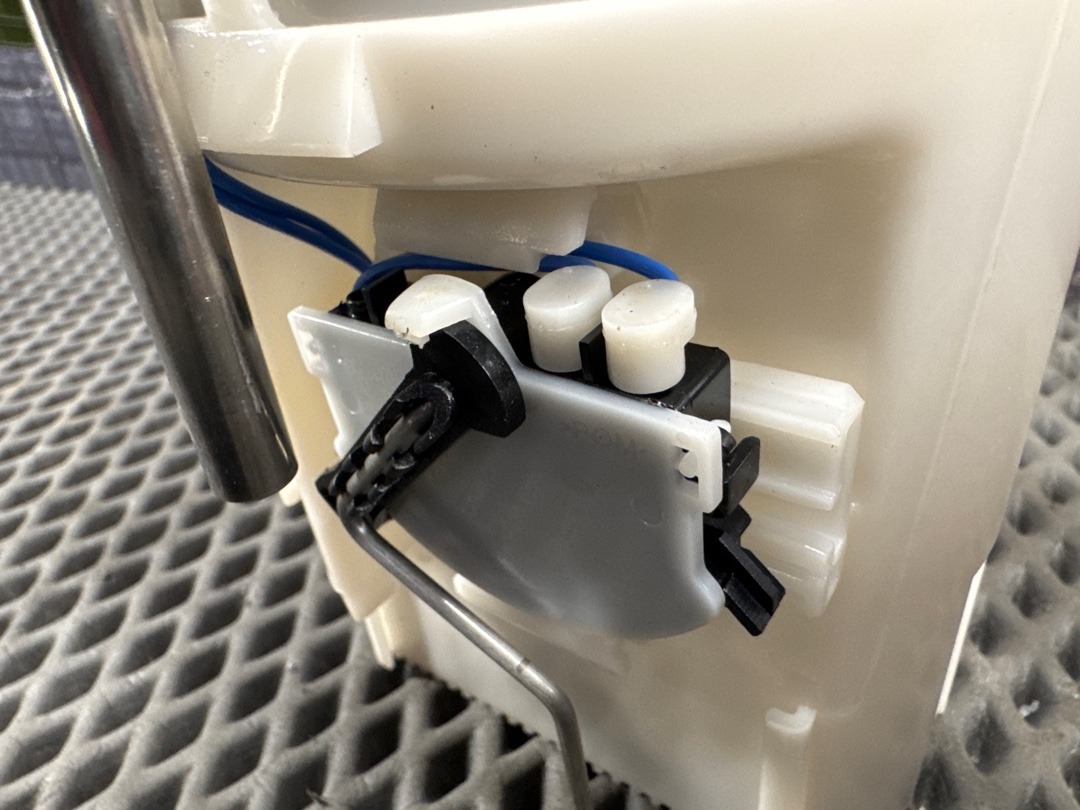 Бензонасос, 11210 рублей, Красноярск