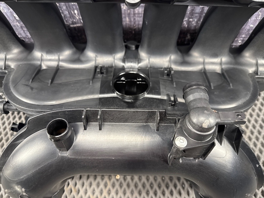 Коллектор впускной, 5620 рублей, Красноярск