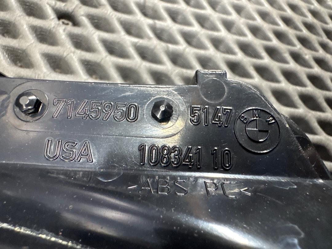 Пластик багажника, 1320 рублей, Красноярск