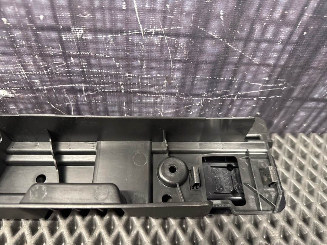 Пластик багажника, 890 рублей, Красноярск