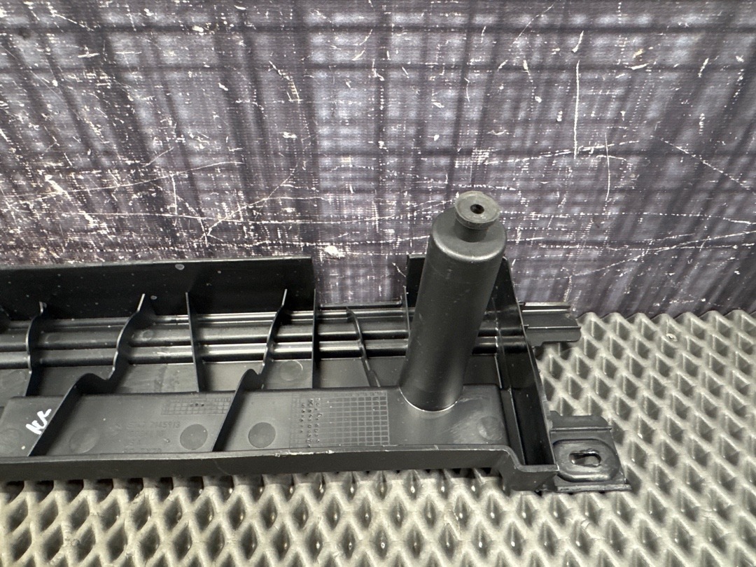 Пластик багажника, 760 рублей, Красноярск