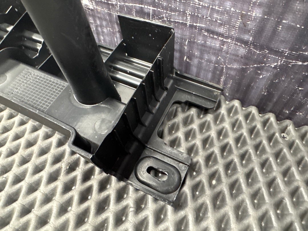 Пластик багажника, 760 рублей, Красноярск