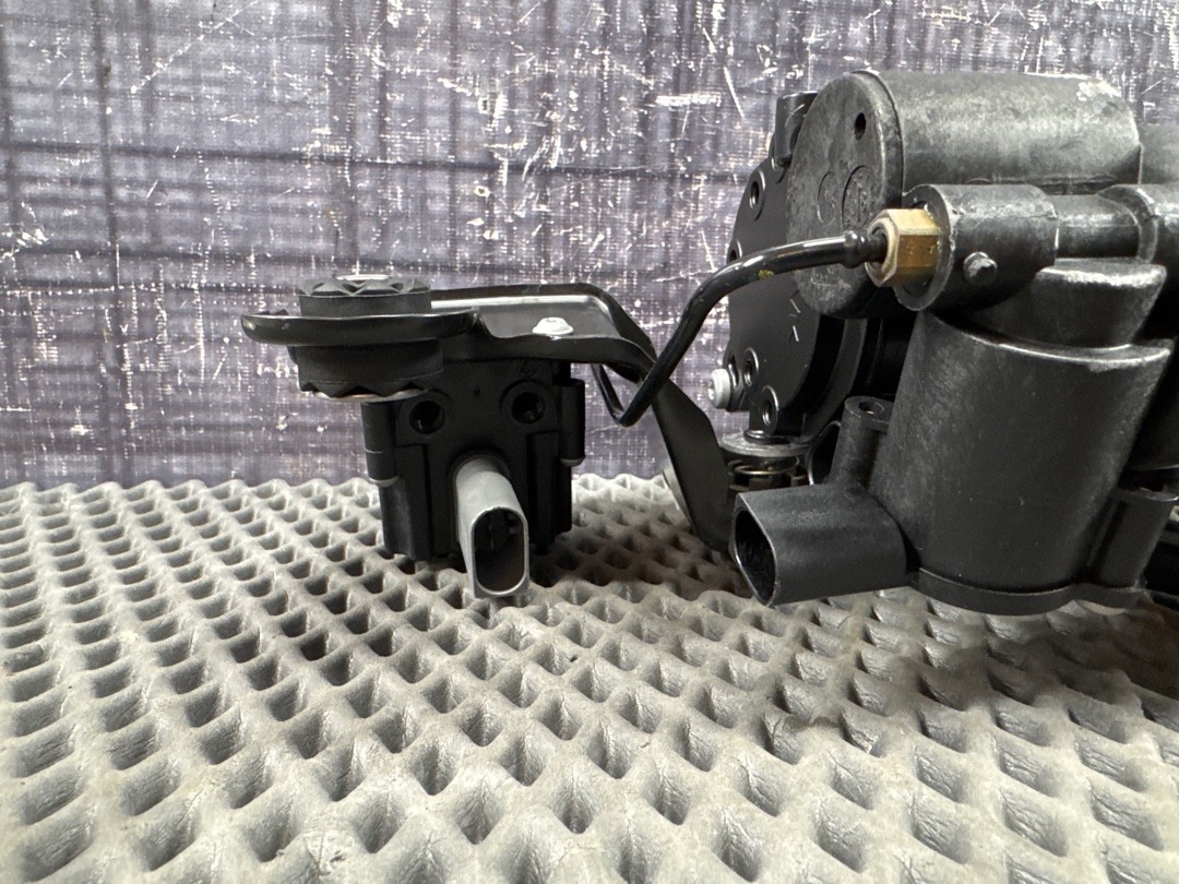 Компрессор подвески, 18220 рублей, Красноярск