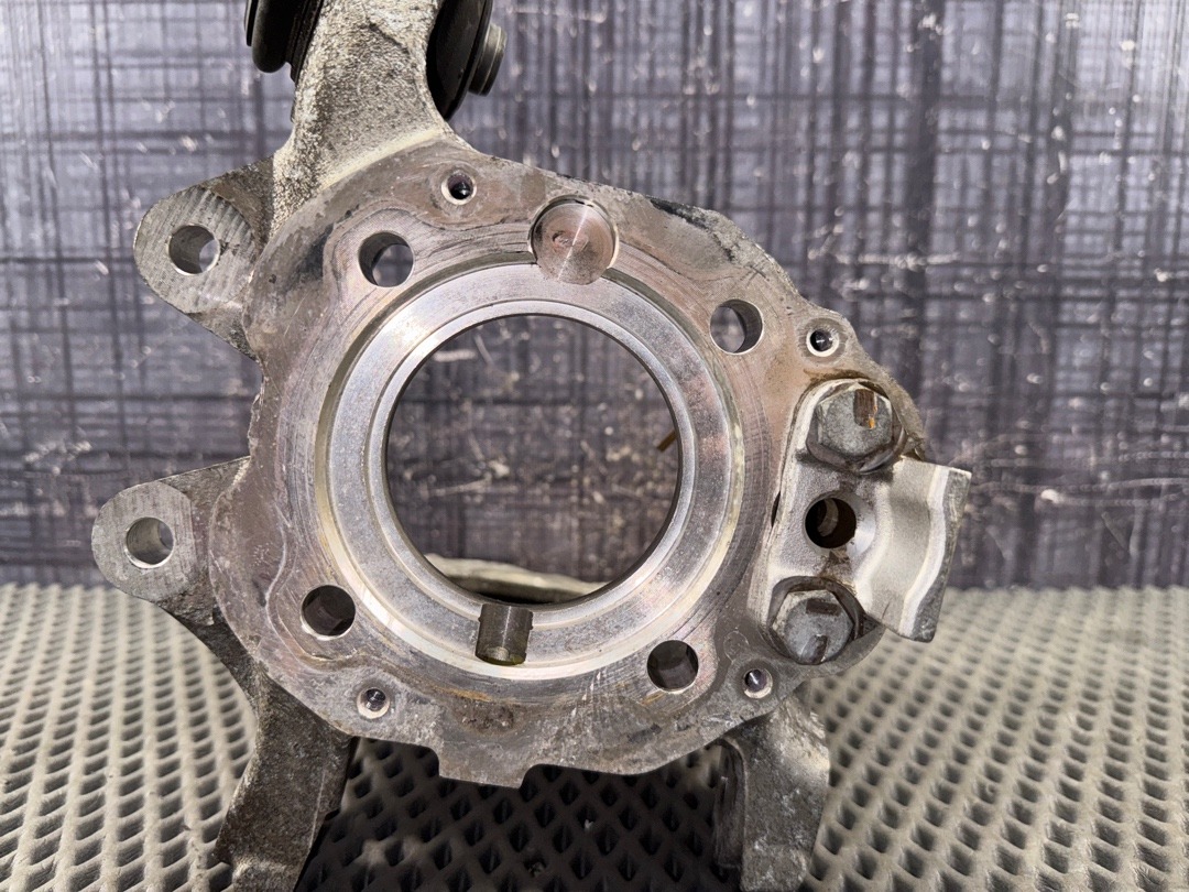 Поворотный кулак, 2670 рублей, Красноярск