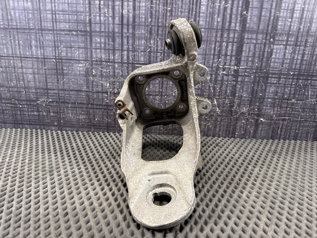 Поворотный кулак, 2670 рублей, Красноярск