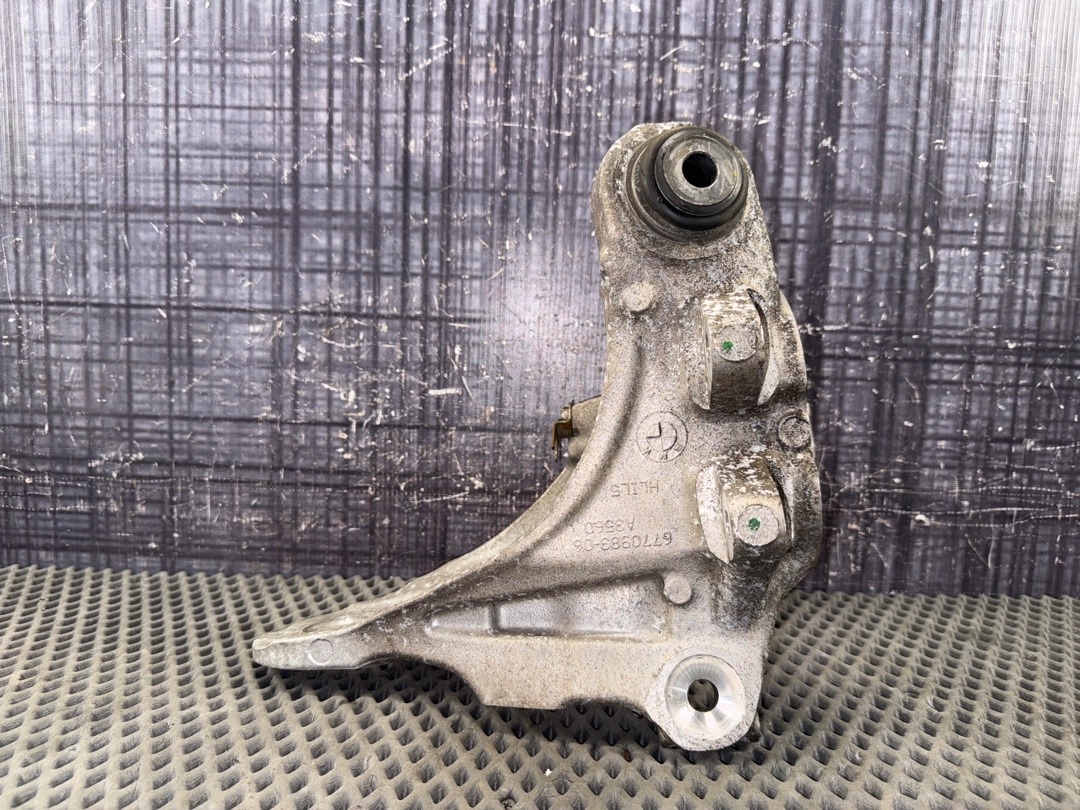 Поворотный кулак, 2670 рублей, Красноярск