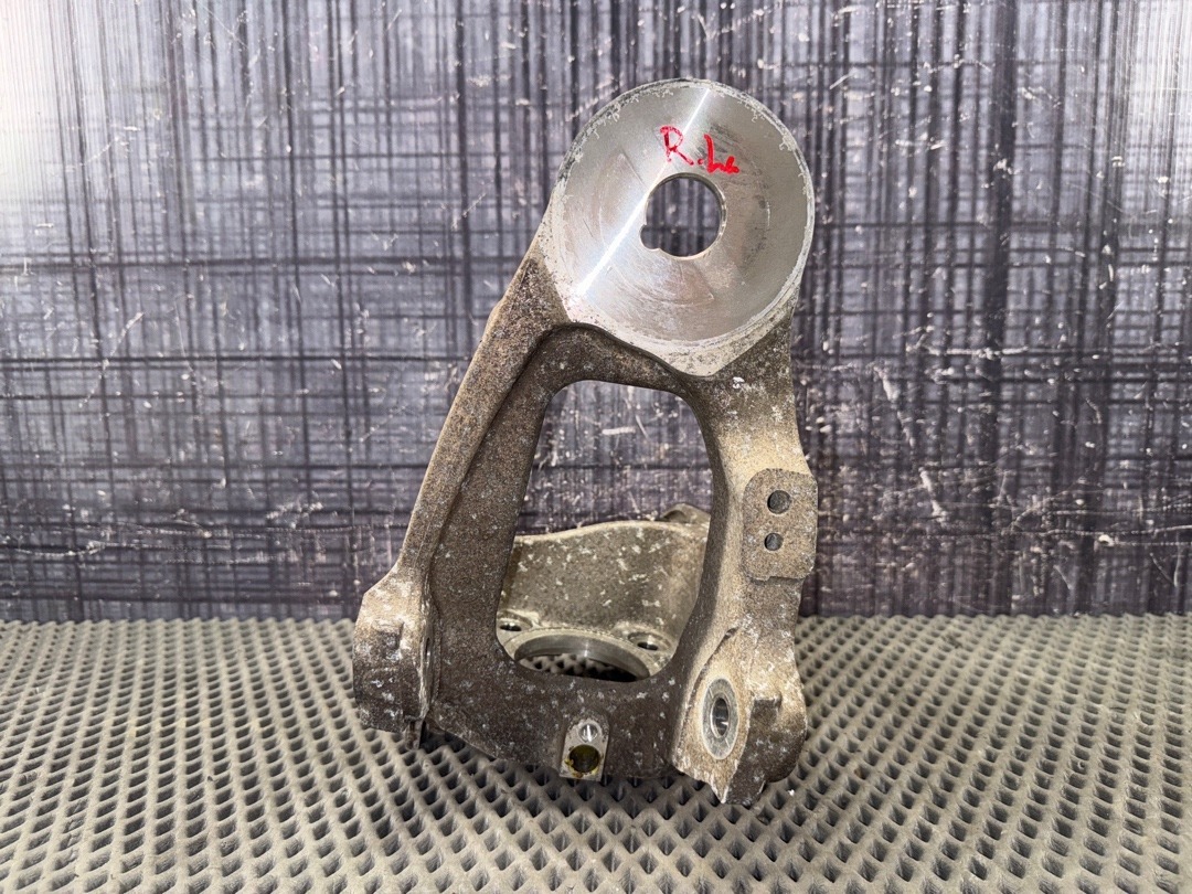 Поворотный кулак, 2670 рублей, Красноярск